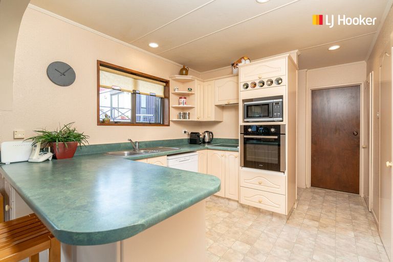 Photo of property in 16 Eastbank Street, Waverley, Dunedin, 9013