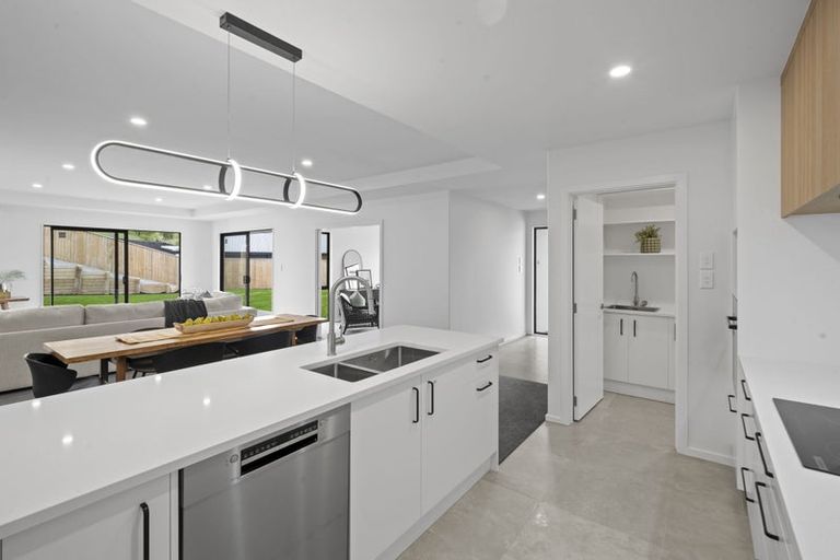 Photo of property in 8 Dray Place, Halswell, Christchurch, 8025