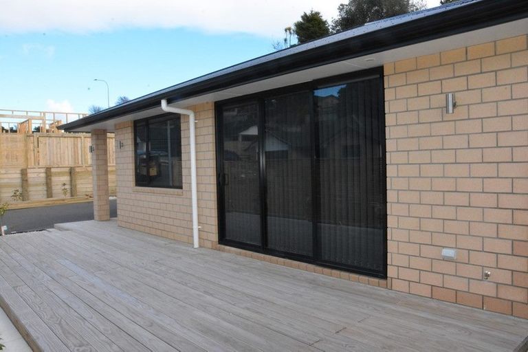 Photo of property in 3 Frederick Place, Whalers Gate, New Plymouth, 4310