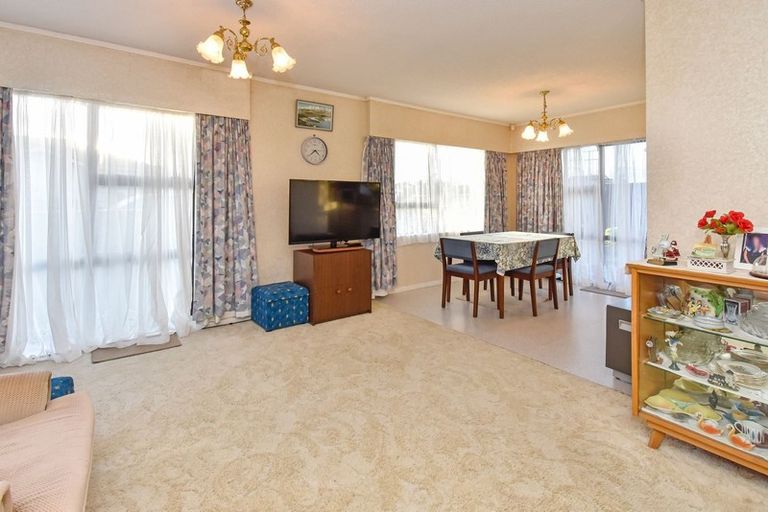 Photo of property in 1/87 Victoria Road, Papatoetoe, Auckland, 2025