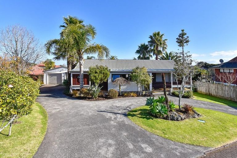 Photo of property in 7 Kuripaka Crescent, The Gardens, Auckland, 2105