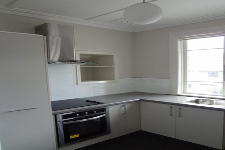 Photo of property in 53 Manor Place, Dunedin Central, Dunedin, 9016