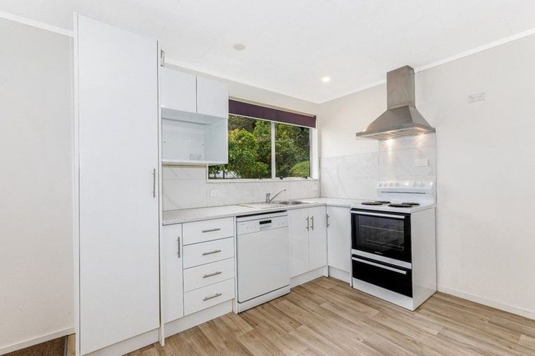 Photo of property in 2/7 Venus Place, Whitby, Porirua, 5024
