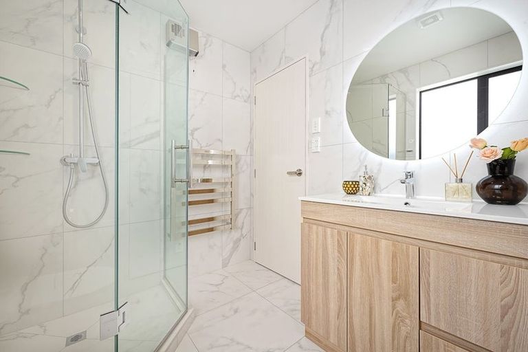 Photo of property in 29a Mackenzie Street, Te Atatu South, Auckland, 0610