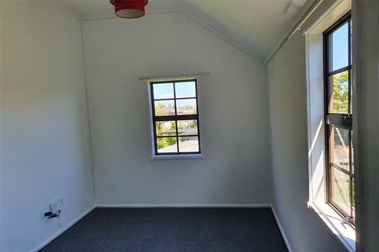 Photo of property in 2/85 Meadway, Sunnyhills, Auckland, 2010