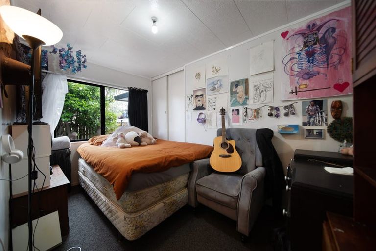 Photo of property in 2/9 Bellville Drive, Clendon Park, Auckland, 2103