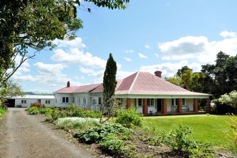 Photo of property in 244 Matakohe West Road, Matakohe, 0594