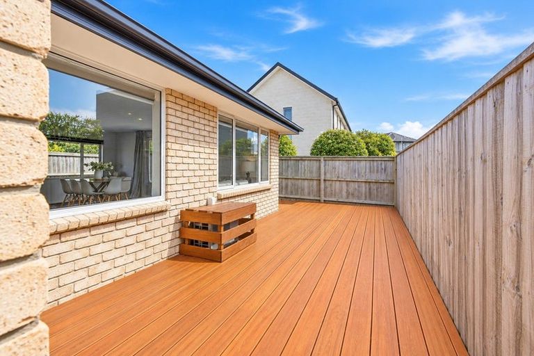 Photo of property in 4 Annies Lane, Aidanfield, Christchurch, 8025