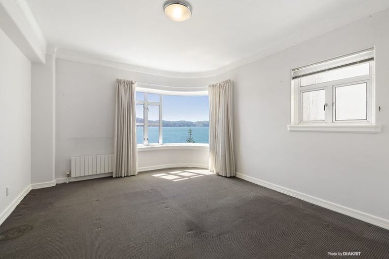 Photo of property in Anscombe Apartments, 212 Oriental Parade, Oriental Bay, Wellington, 6011