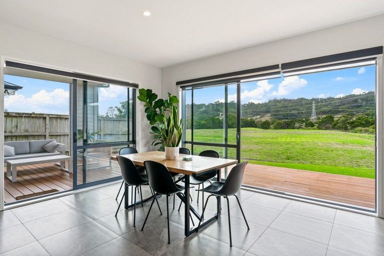 Photo of property in 23 Josh Road, Huapai, Kumeu, 0810