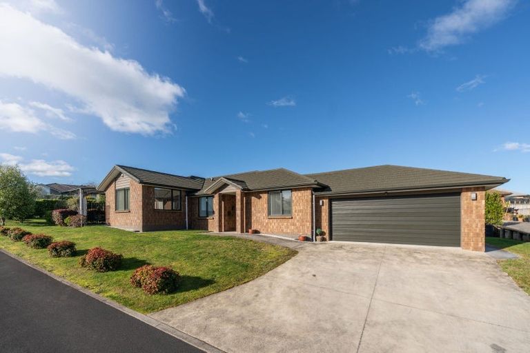 Photo of property in 12 Cabourne Drive, Glenview, Hamilton, 3206