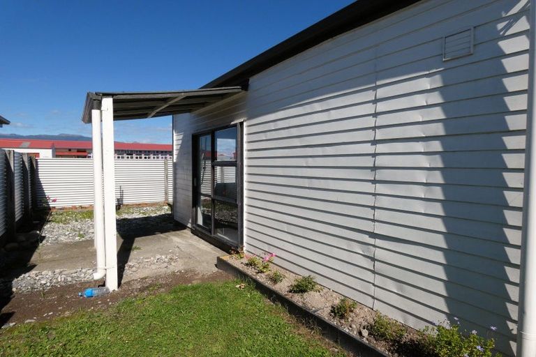 Photo of property in 29 Derby Street, Westport, 7825