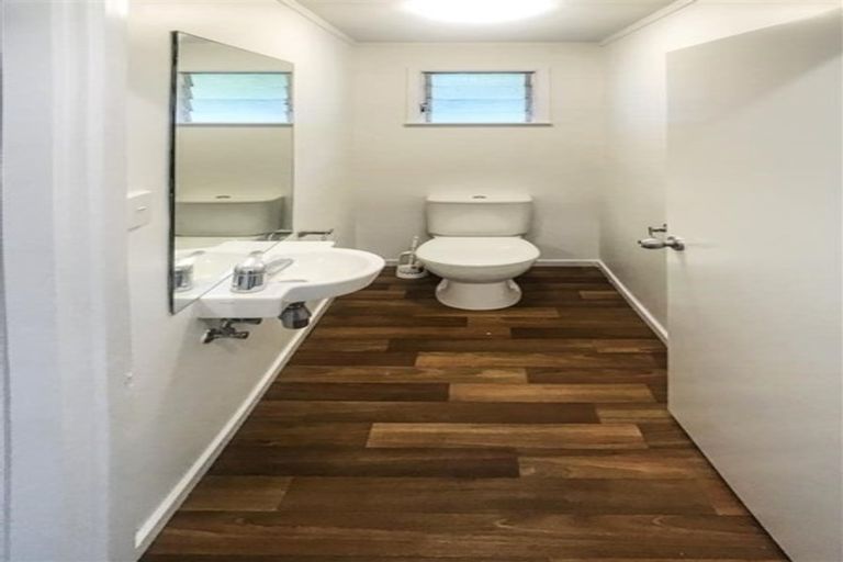 Photo of property in 105 Stredwick Drive, Torbay, Auckland, 0630