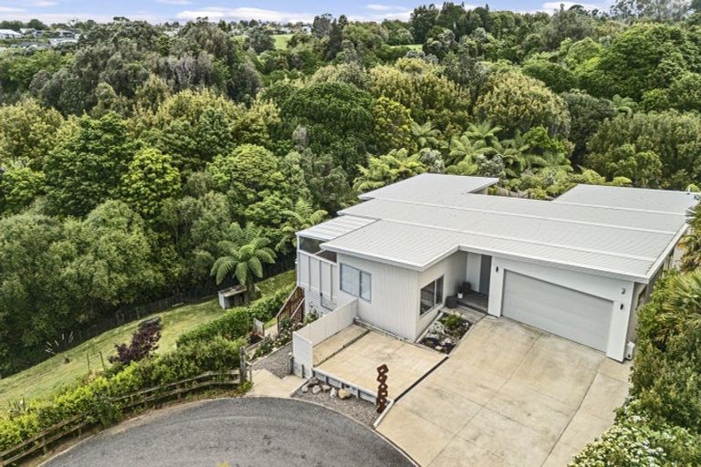 Photo of property in 2 Fern Lane, Whalers Gate, New Plymouth, 4310