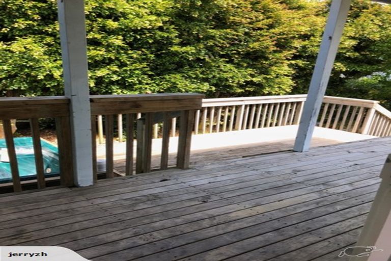 Photo of property in 83 Red Beach Road, Red Beach, 0932