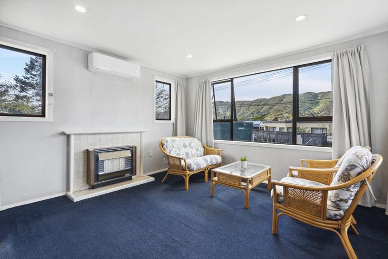 Photo of property in 10 Dover Road, Wainuiomata, Lower Hutt, 5014