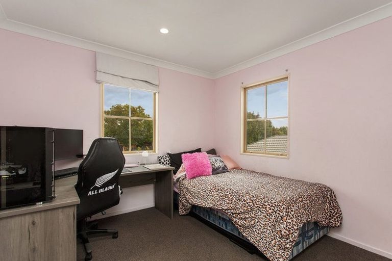 Photo of property in 15 Jasper Place, Northwood, Christchurch, 8051