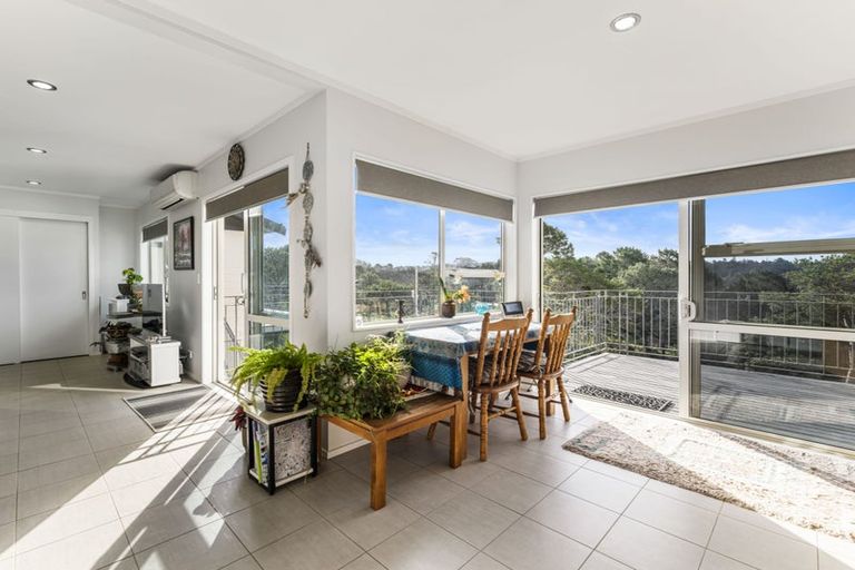 Photo of property in 23 Crows Road, Swanson, Auckland, 0614