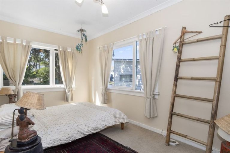 Photo of property in 28 Oceanview Road, Mount Maunganui, 3116