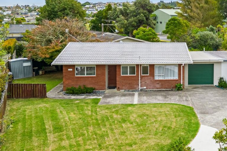 Photo of property in 1/71 Florence Avenue, Orewa, 0931