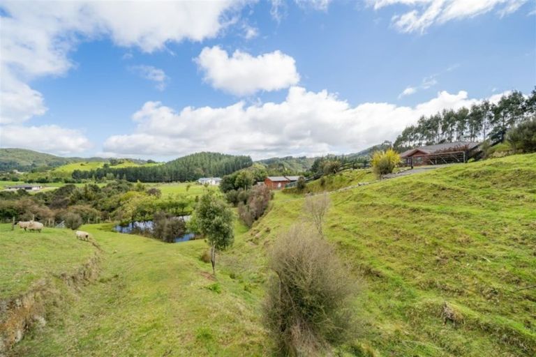 Photo of property in 88 Russells Road, Whitemans Valley, Upper Hutt, 5371