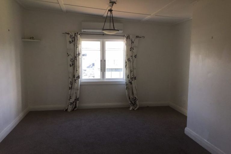 Photo of property in 18 Winter Street, Fairfield, Hamilton, 3214