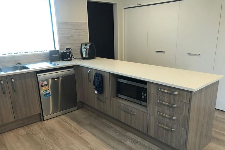 Photo of property in 2 Tika Street, Riccarton, Christchurch, 8041