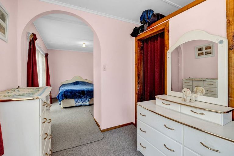 Photo of property in 35 Smith Street, Waverley, 4510