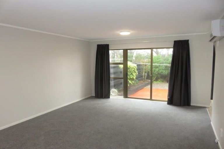 Photo of property in 10a Te Kiteroa Grove, Churton Park, Wellington, 6037