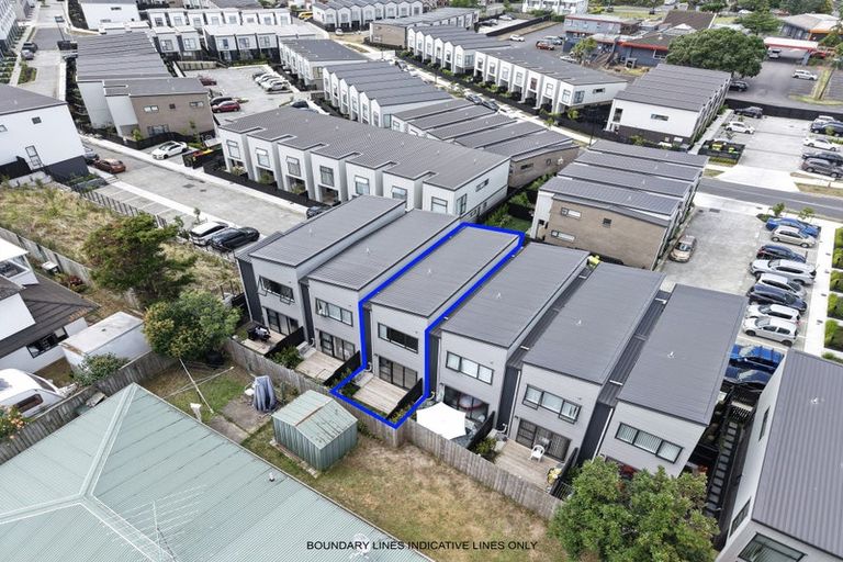 Photo of property in 28 Tukari Lane, Mangere Bridge, Auckland, 2022