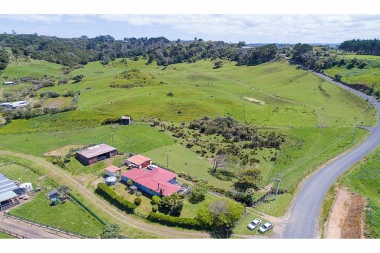 Photo of property in 42 Cemetery Road, Pollok, Waiuku, 2684