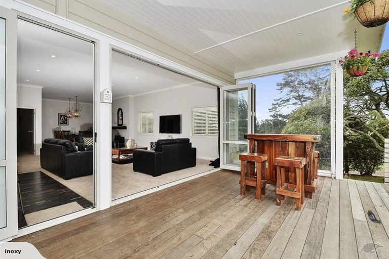 Photo of property in 324 Taupaki Road, Taupaki, Henderson, 0782