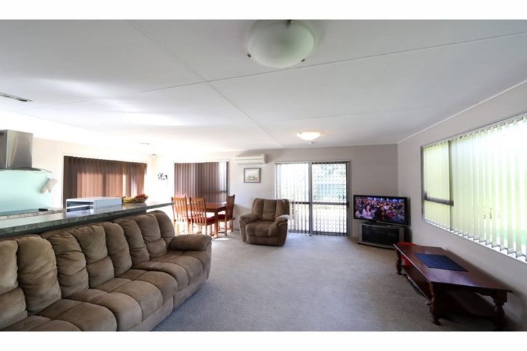 Photo of property in 700 Oak Road, Akina, Hastings, 4122