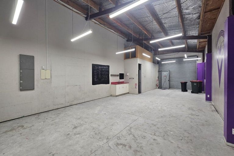 Photo of property in 903 Heretaunga Street East, Parkvale, Hastings, 4122