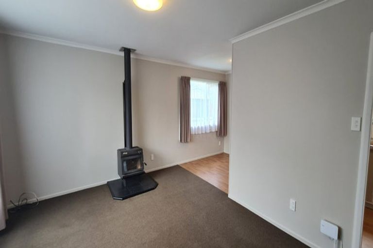 Photo of property in 98 Te Rangitautahanga Road, Turangi, 3334