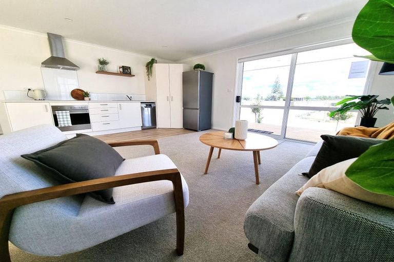 Photo of property in 73 Riley Crescent, Papamoa Beach, 3118