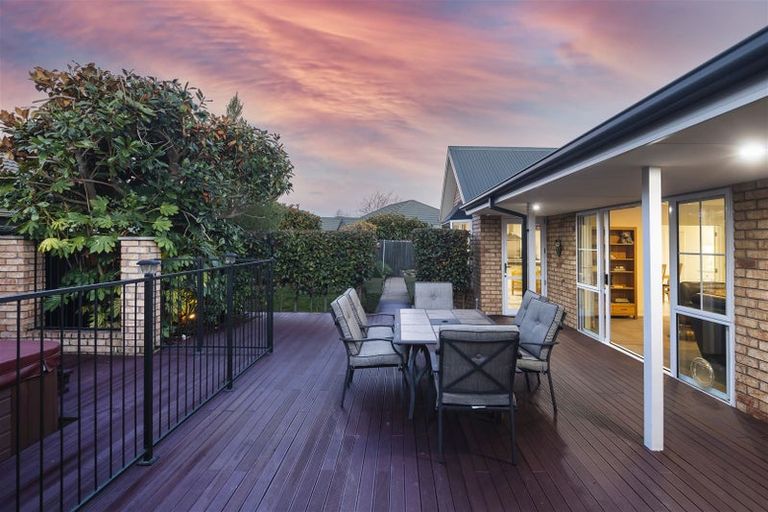 Photo of property in 70 Northwood Boulevard, Northwood, Christchurch, 8051