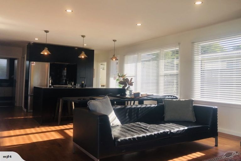 Photo of property in 141 Packe Street, Edgeware, Christchurch, 8013