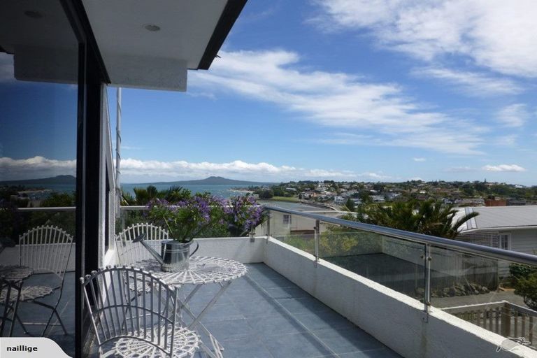 Photo of property in 8b Te Akau Crescent, Bucklands Beach, Auckland, 2012