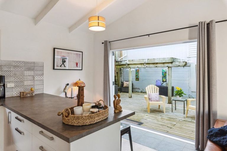 Photo of property in 18c Titoki Road, Waikanae Beach, Waikanae, 5036