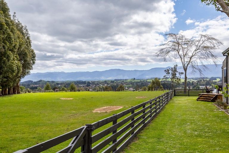Photo of property in 423 Tipapakuku Road, Dannevirke, 4976