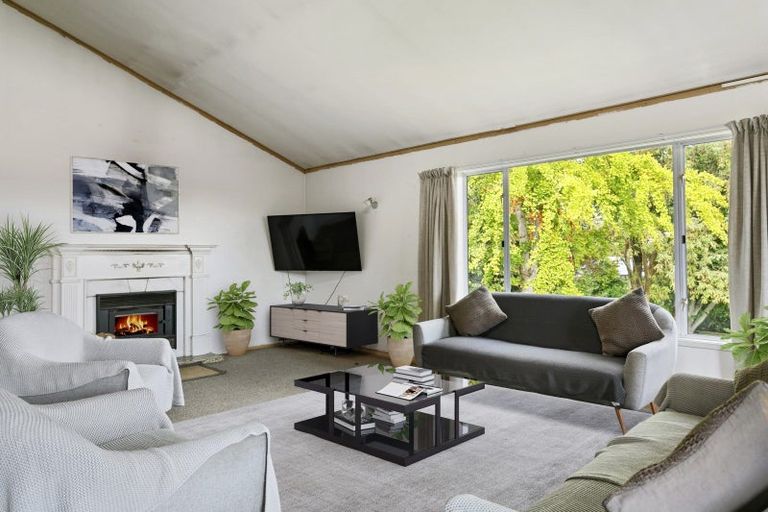 Photo of property in 39 Chesham Avenue, Waipahihi, Taupo, 3330