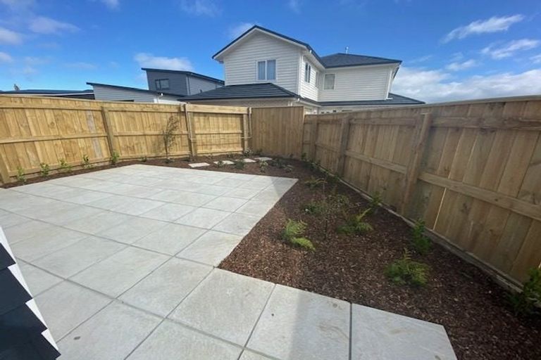 Photo of property in 160a Navigation Drive, Whitby, Porirua, 5024