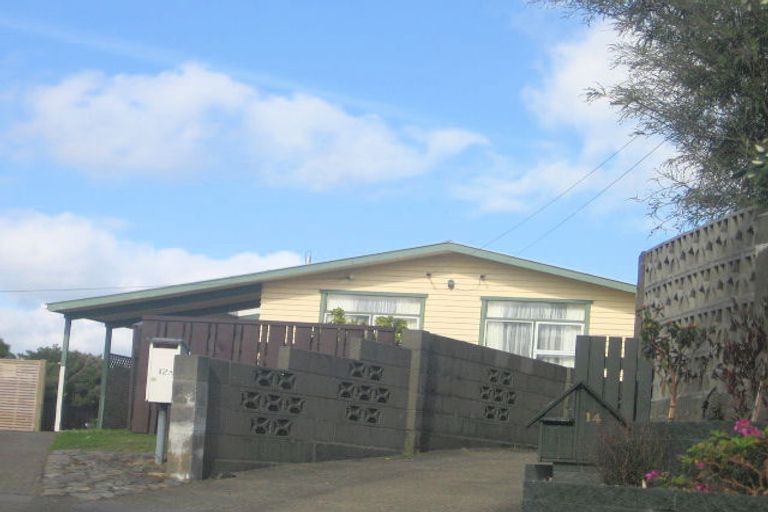 Photo of property in 12a Martin Grove, Normandale, Lower Hutt, 5010