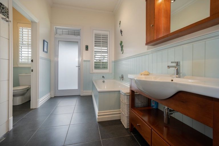 Photo of property in 37 Ryvington Lane, Tamahere, Hamilton, 3283