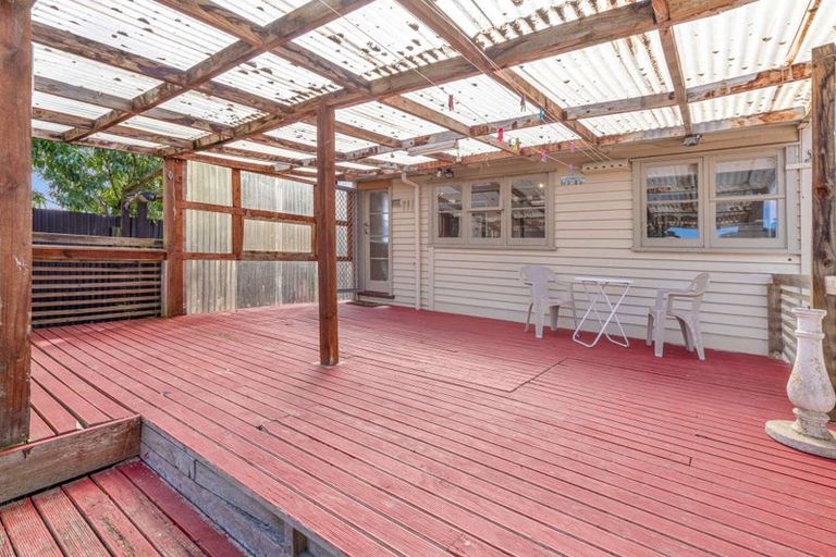 Photo of property in 28 Oxford Street, Hokowhitu, Palmerston North, 4410
