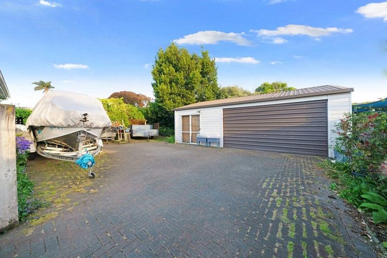 Photo of property in 27 Walters Road, Takanini, 2112
