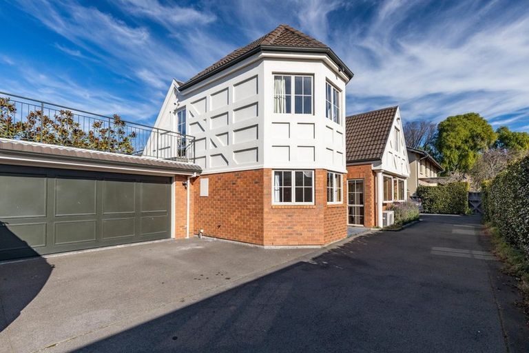 Photo of property in 2/53 Hamilton Avenue, Ilam, Christchurch, 8041