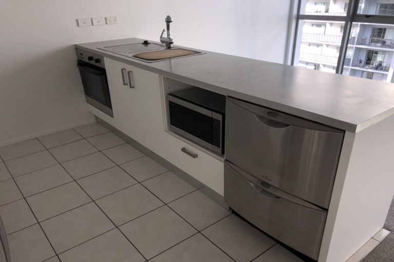 Photo of property in H47 Apartments, 801/47 Hobson Street, Auckland Central, Auckland, 1010