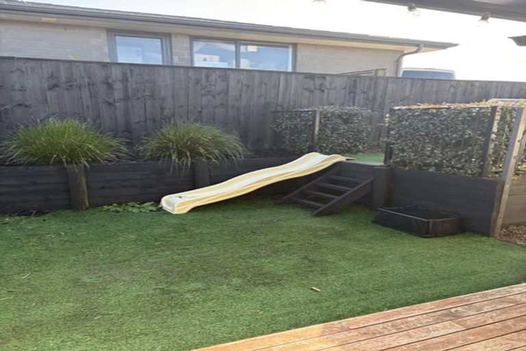 Photo of property in 23 Rapana Drive, Tuakau, 2121